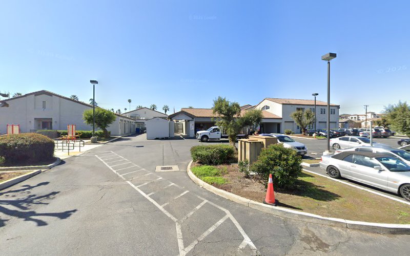 Salvation Army Riverside Pantry - Food Distribution Center