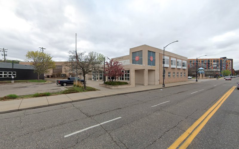 7th Street West Salvation Army - Food Distribution Center